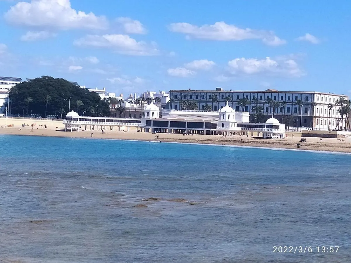 카디스 Atico Soleado 아파트 0*,